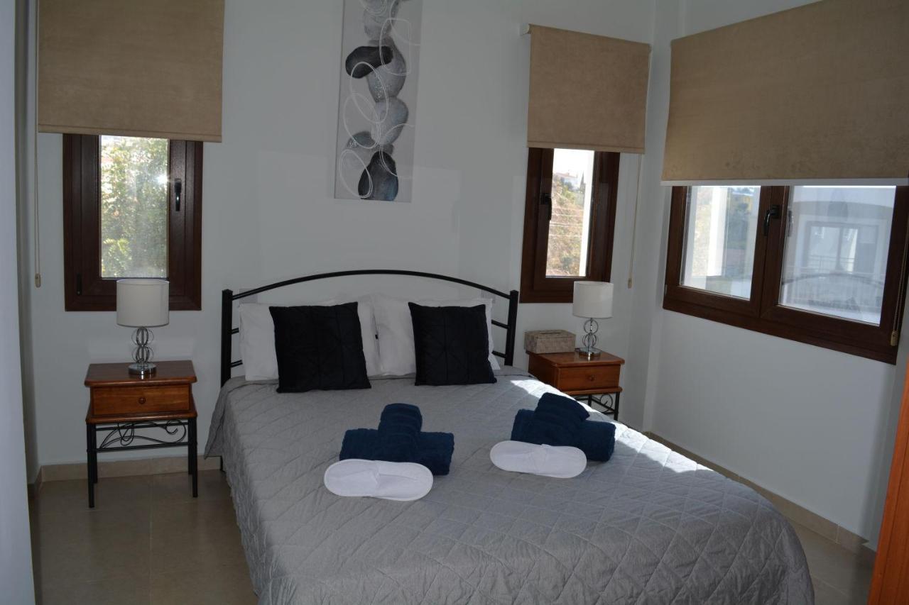 Eleona'S Royal Gardens By Yiota - Luxury 2 Bed Apartment In Exclusive Complex ペイヤ エクステリア 写真