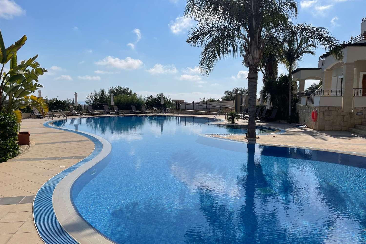 Eleona'S Royal Gardens By Yiota - Luxury 2 Bed Apartment In Exclusive Complex ペイヤ エクステリア 写真